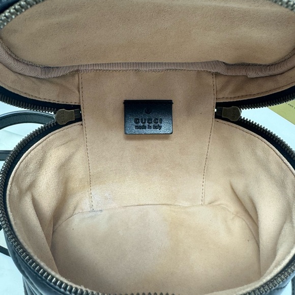 💯Authentic Gucci Black Quilted Mini Marmont Round Backpack - Picture 4 of 5